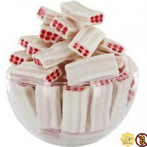 Bonbons briques fourrées rose et blanc, cœur rouge, certifiés halal et sans gluten, présentés dans un bol transparent.